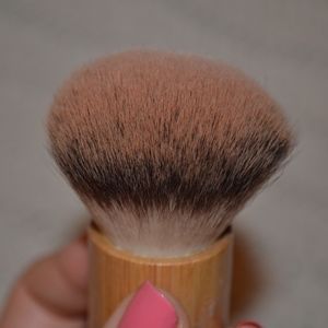 Claire's powder brush